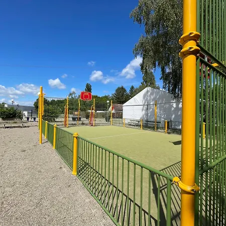 Le C24 - Equipe Pour 4 Avec Tv Vendégház