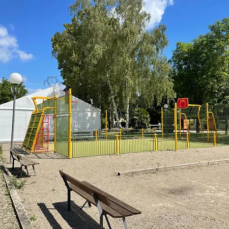 Le C24 - Equipe Pour 4 Avec Tv Vendégház